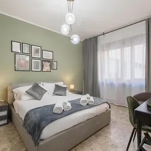  Apartment L'attimo
